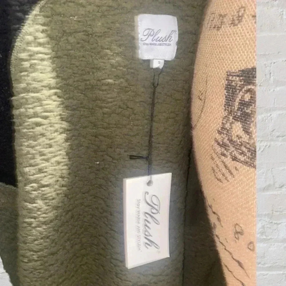 Plush x Revolve Green/Black Teddy Coat - Picture 4 of 6